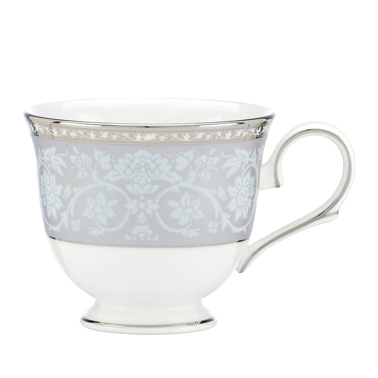 Footed teacup 2025